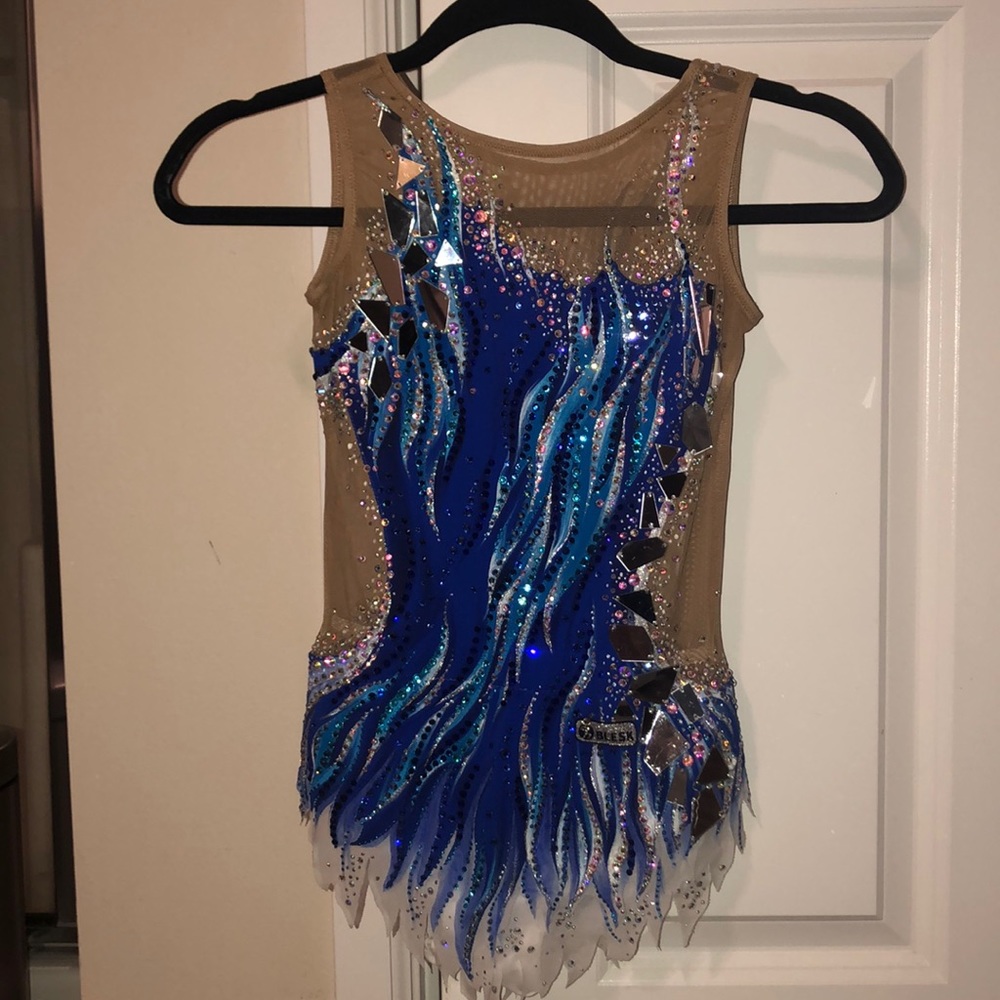 Rhythmic gymnastics leotard